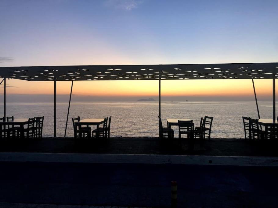 Appartamento Eleni Kokkinos Pirgos Esterno foto