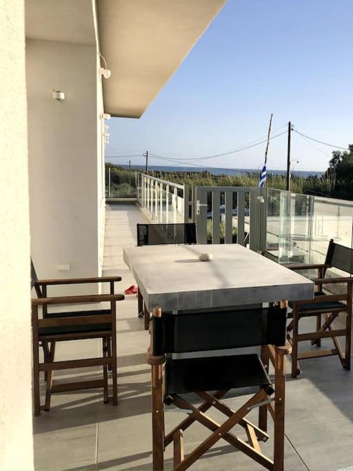 Appartamento Eleni Kokkinos Pirgos Esterno foto
